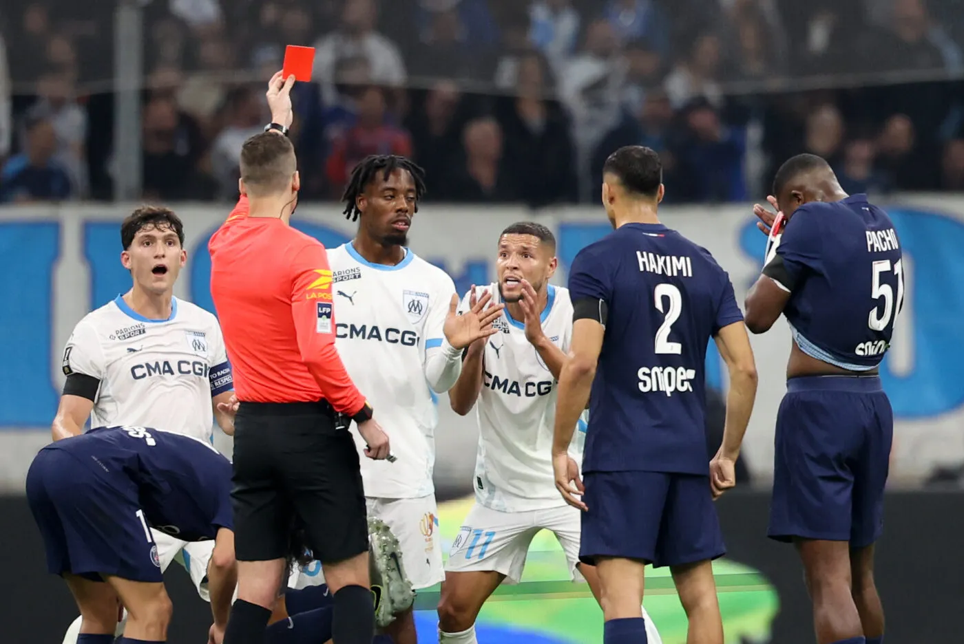 François Letexier s&rsquo;explique sur le rouge donné à Harit