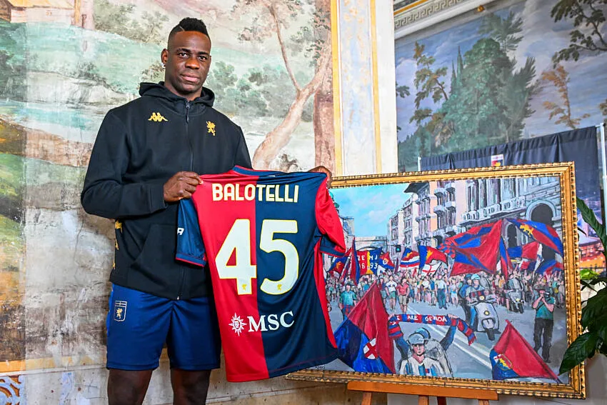 Balotelli, sans gêne au Genoa 