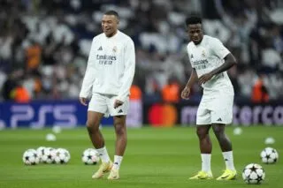 Pour Benzema, Mbappé n'est pas 9 mais ne doit pas « baisser les bras »