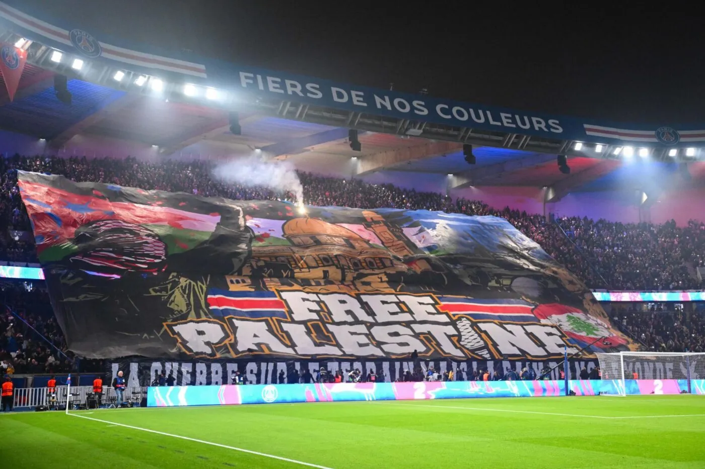 Le PSG nie avoir été au courant du tifo « Free Palestine », le gouvernement réclame des explications