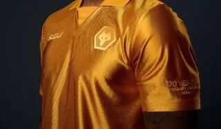 Et voici le maillot le plus moche de la saison !