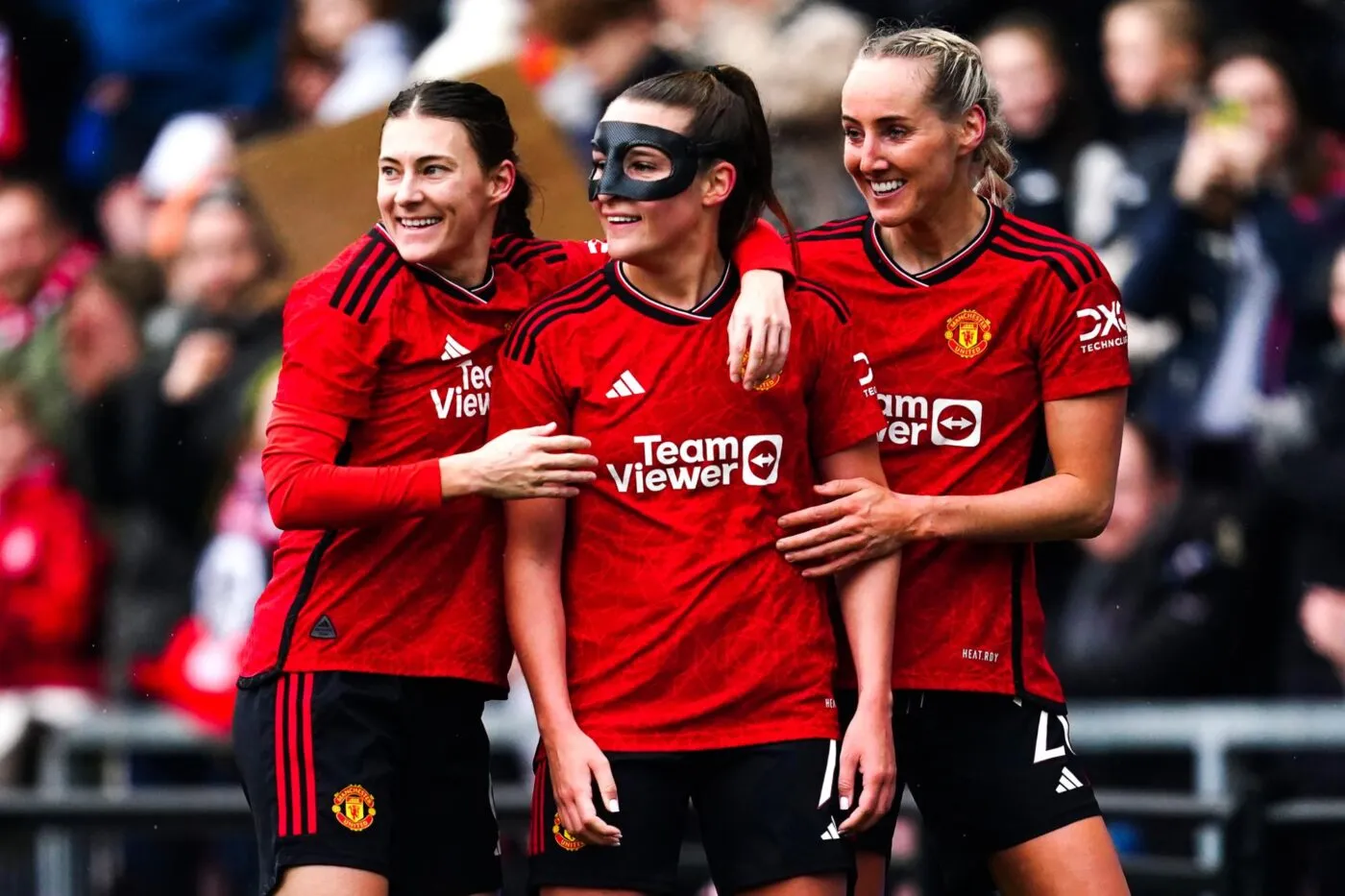 L’étrange tactique des féminines de Manchester United sur coup franc