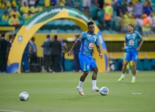 Les origines camerounaises de Vinícius Júnior honorées avant le match du Brésil face à l'Uruguay