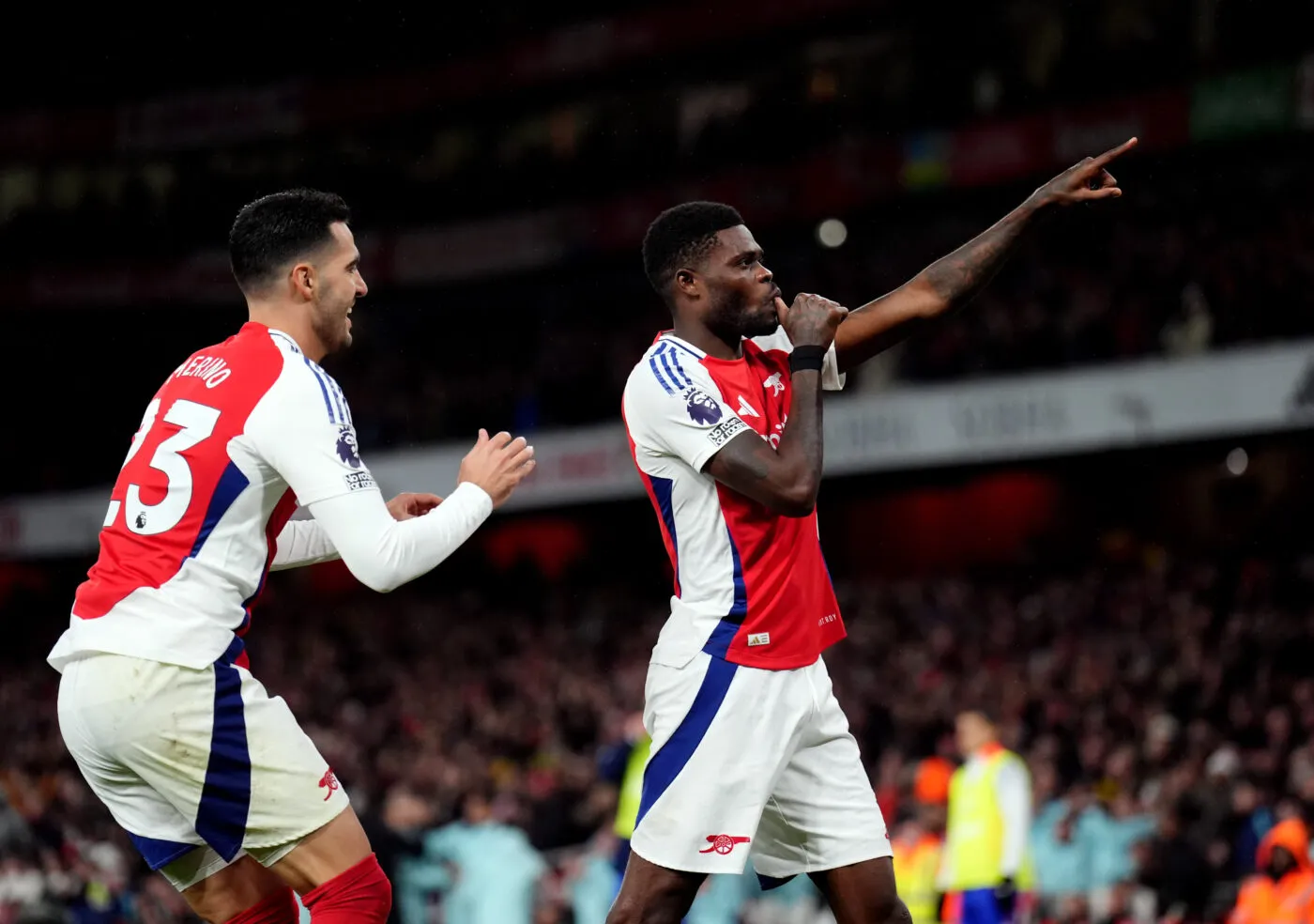 Arsenal trop fort pour Nottingham, Wolverhampton enchaîne et cartonne