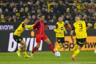 Malmené par Dortmund, le Bayern évite sa première défaite