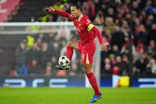 Virgil Van Dijk déçu de l’offre de prolongation de Liverpool