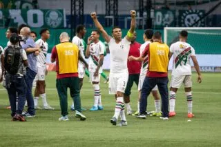 Le rituel mystique de Thiago Silva après avoir sauvé Fluminense de la rélégation