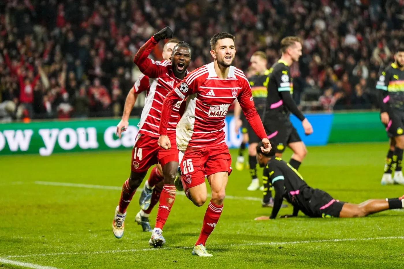 Brest griffe le PSV et s'assure une place en barrages