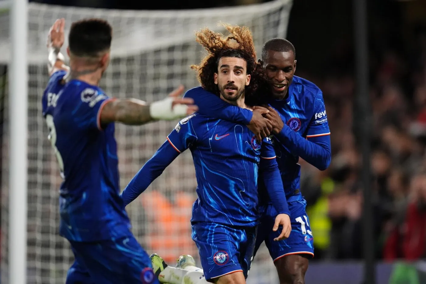 Chelsea domine Brentford, Tottenham cartonne Southampton