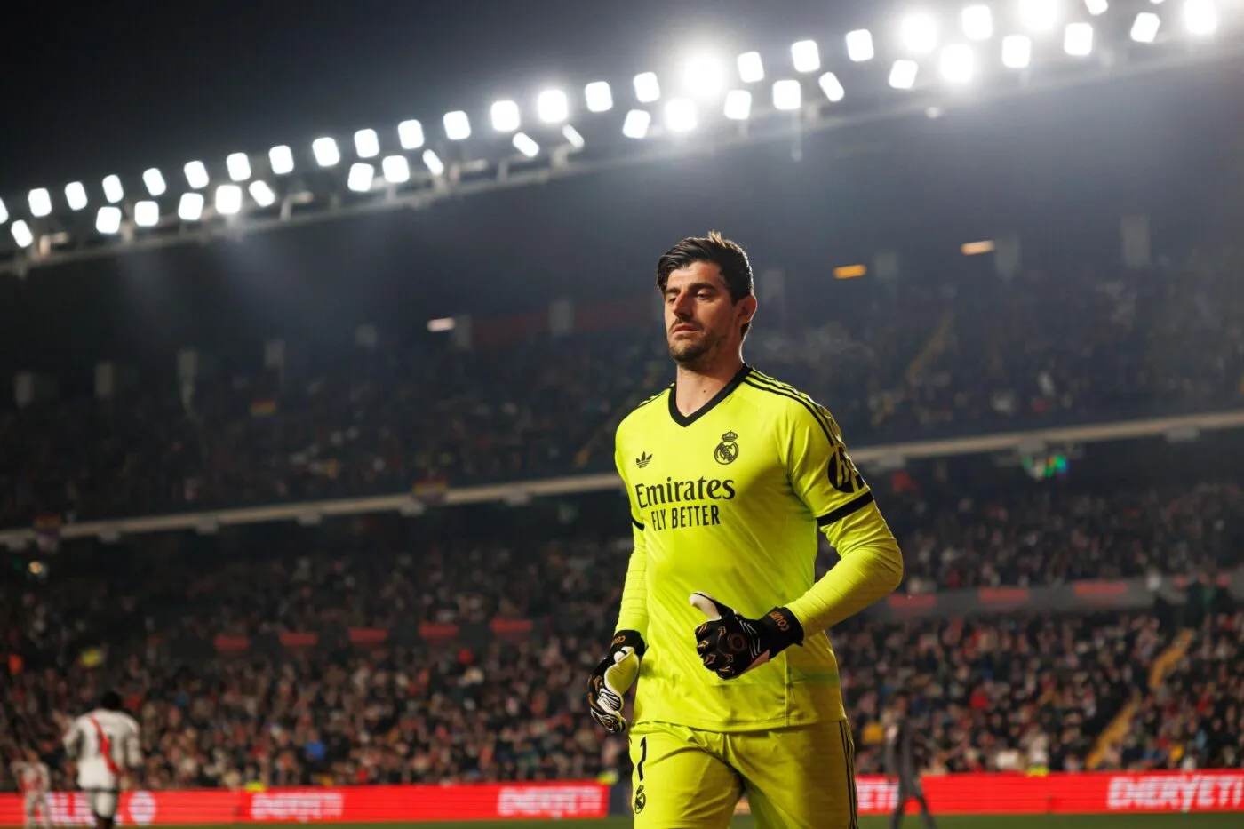 La plaque de Courtois en sursis devant le Metropolitano