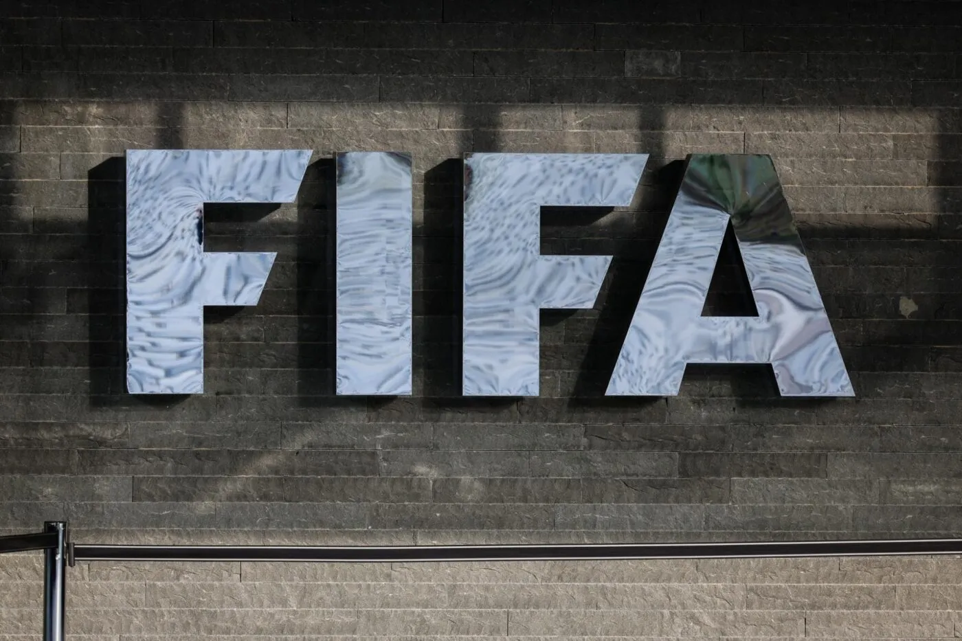 La FIFA modifie temporairement sa réglementation sur les transferts