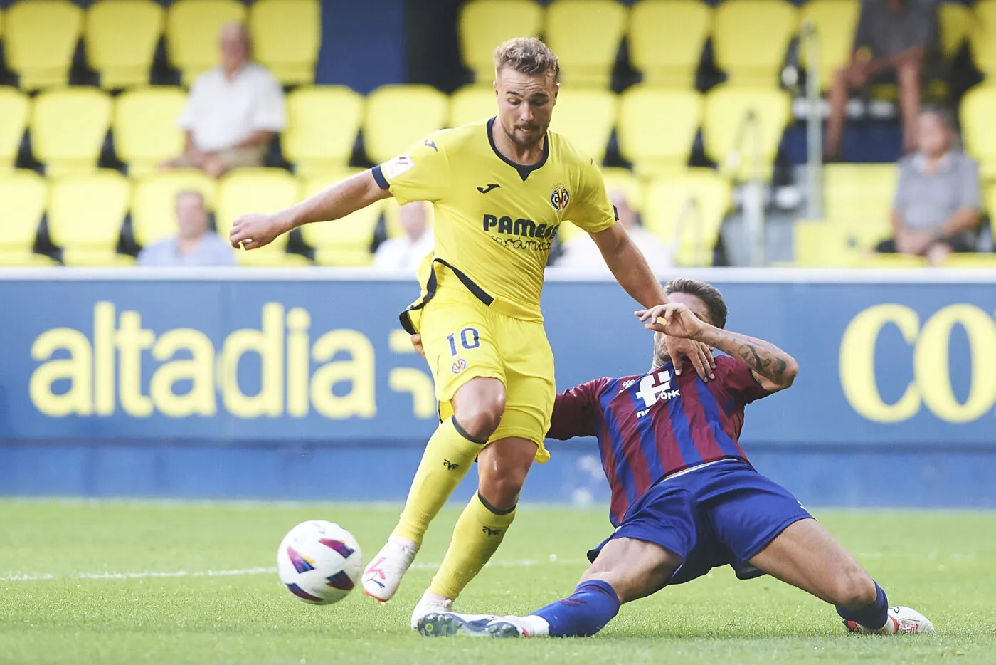 Le lob du début d’année a été inscrit en match amical par Cadix