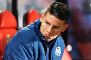 Un coach suspendu pour avoir donné un coup de pied à James Rodríguez