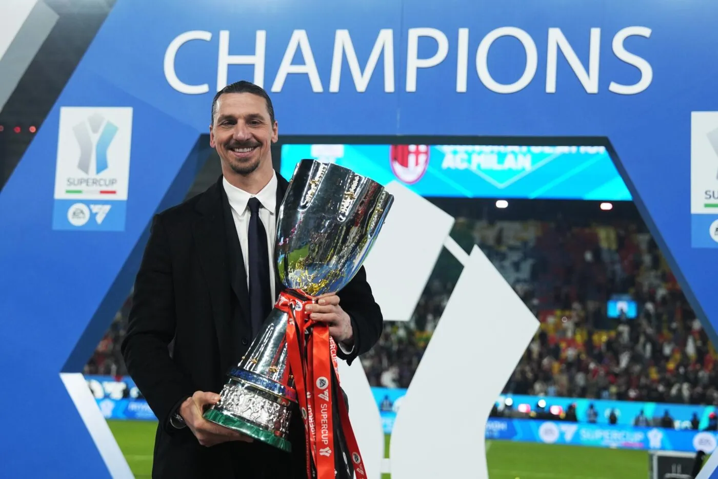 Ibrahimović : «<span style="font-size:50%">&nbsp;</span>Qui veut entrer dans l’histoire du Milan doit gagner ce genre de trophées<span style="font-size:50%">&nbsp;</span>»