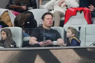 Elon Musk serait « intéressé » pour acheter Liverpool