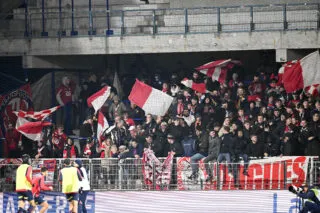 Un chant en l’honneur de Jean-Marie Le Pen entonné dans le parcage lillois à Auxerre