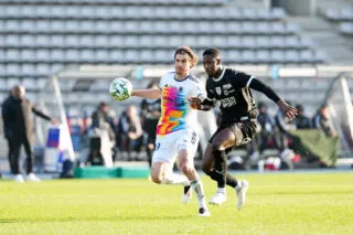 Le Paris FC reprend la tête, Bastia torpille Ajaccio et Caen continue de sombrer