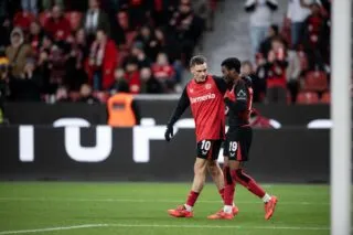 Leverkusen suit le rythme du Bayern