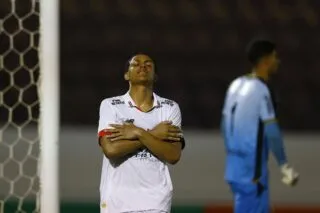 Un jeune de São Paulo plante deux panenka en dix minutes