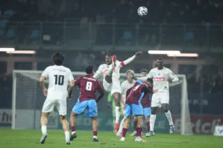 Reims passe par un trou de souris contre Bourgoin