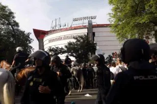 23 ultras condamnés pour une violente bagarre avant le derby Séville-Betis de 2018