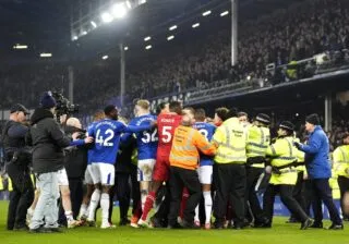 Everton-Liverpool : une bagarre pour dire adieu à Goodison Park