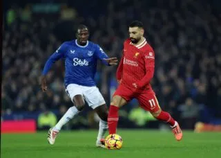 Liverpool et Everton s’unissent pour dénoncer le racisme subi par Abdoulaye Doucouré