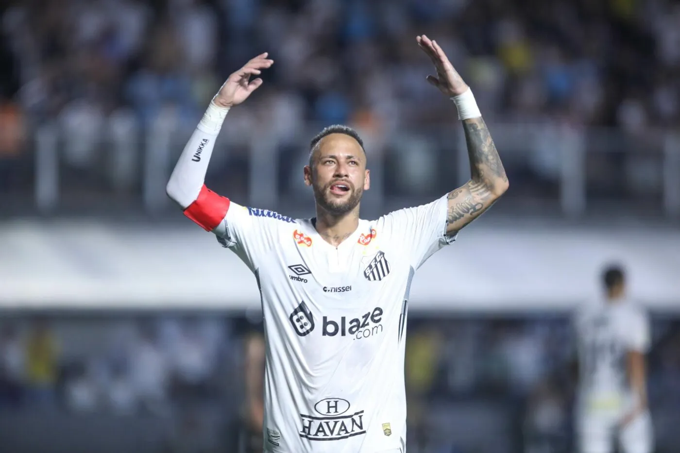 Neymar marque enfin et gagne pour la première fois depuis son retour à Santos