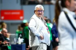 Avant PSG-Brest, Gérard Le Saint rince des supporters brestois dans un bar de Paris