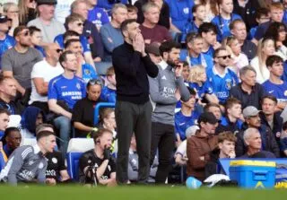 Ruud van Nistelrooy parmi les pires entraîneurs de Premier League après 15 matchs