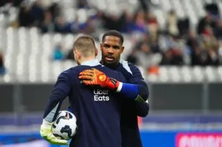 Didier Deschamps fait le point sur la hiérarchie des gardiens chez les Bleus