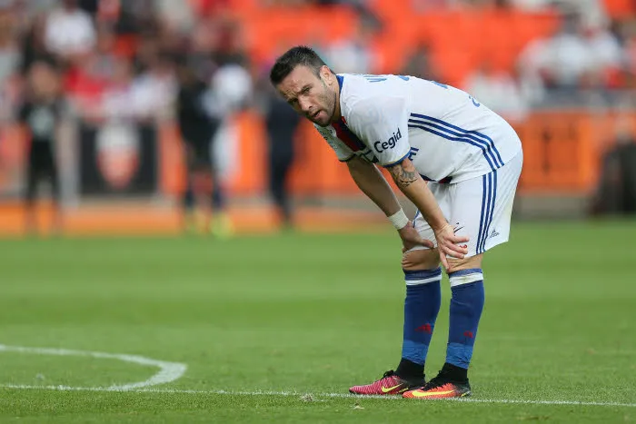 Bernès dénonce le délit de sale gueule fait à Valbuena