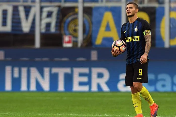 Les tifosi de l&rsquo;Inter assiègent le domicile d&rsquo;Icardi