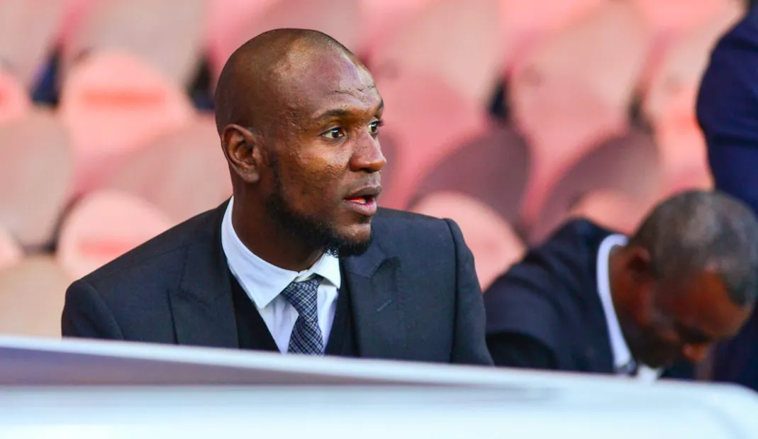 Abidal tacle Cristiano Ronaldo