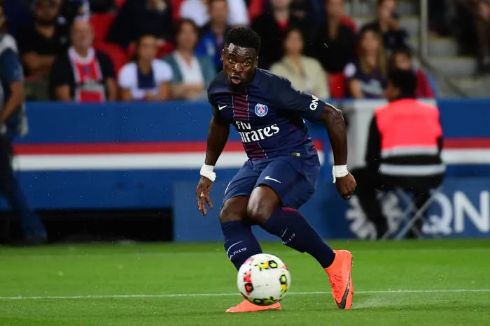 Aurier flatte les ultras