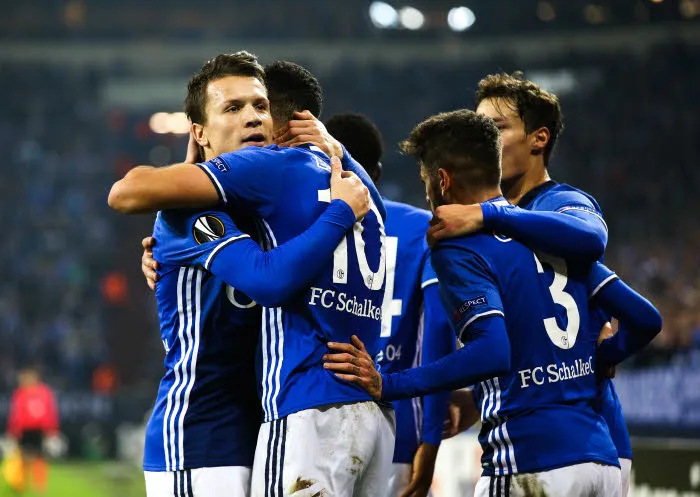 Schalke continue sa remontée fantastique