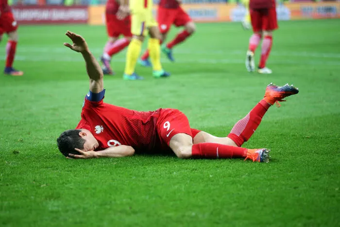 Lewandowski sonné par un pétard