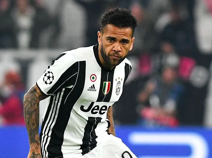 Dani Alves se compare à Picasso