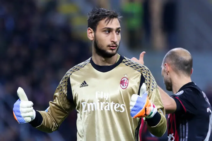 Quand Berlusconi se soucie du look de Donnarumma