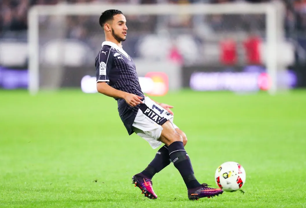 Adam Ounas prend quatre matchs de suspension