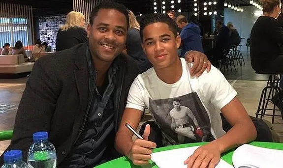 Justin Kluivert a fait ses débuts en Eredivisie