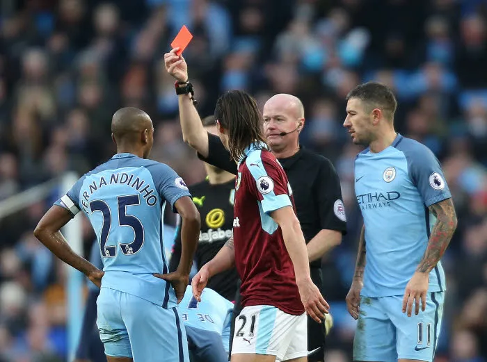 Fernandinho, face sombre