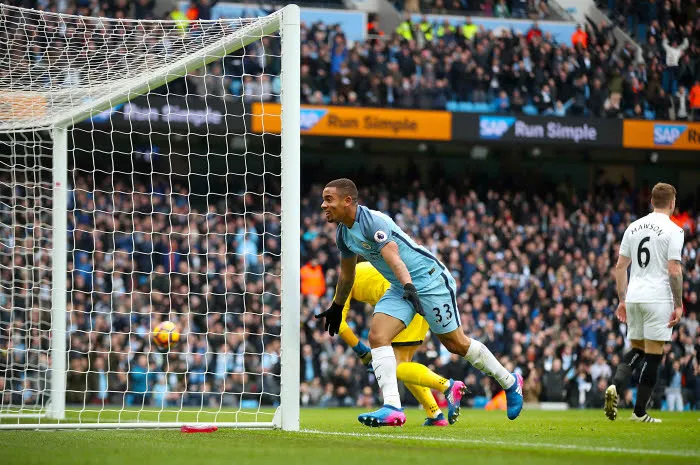 Gabriel Jesus sauve City contre Swansea