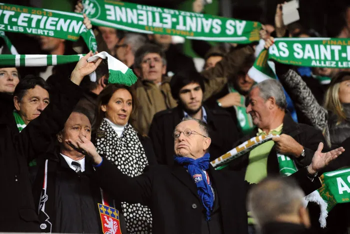 Revivez Saint-Etienne - Lyon (2 - 0)