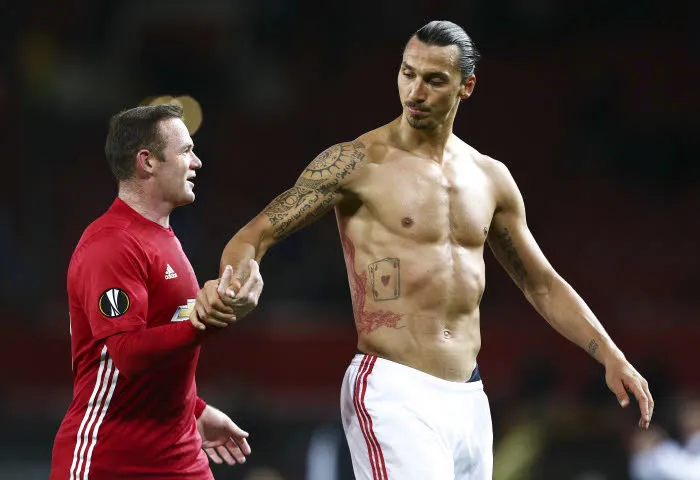 Rooney et Ibrahimović zlatanent un fromage suisse