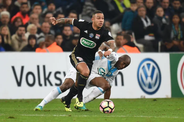 Memphis Depay, les «<span style="font-size:50%">&nbsp;</span>frérots<span style="font-size:50%">&nbsp;</span>» et les bouchons lyonnais