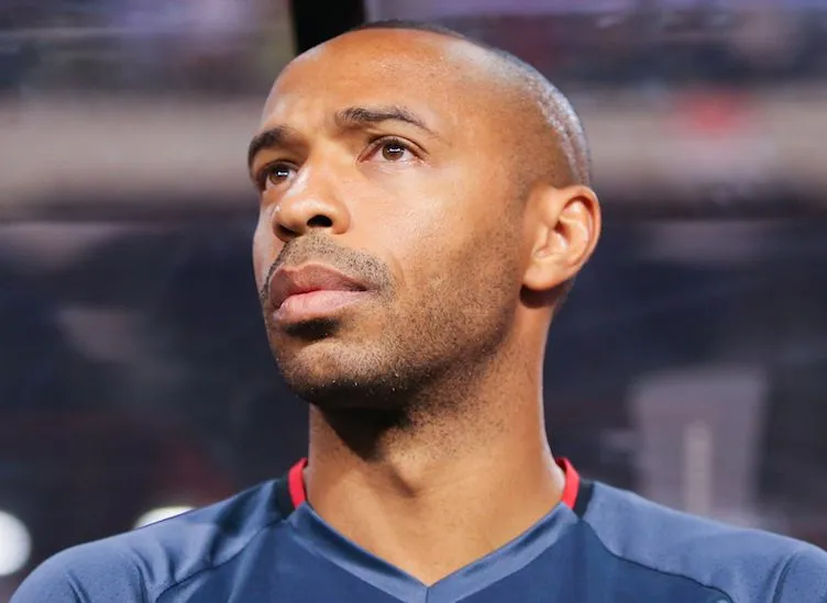 Thierry Henry et la défense d&rsquo;Arsenal