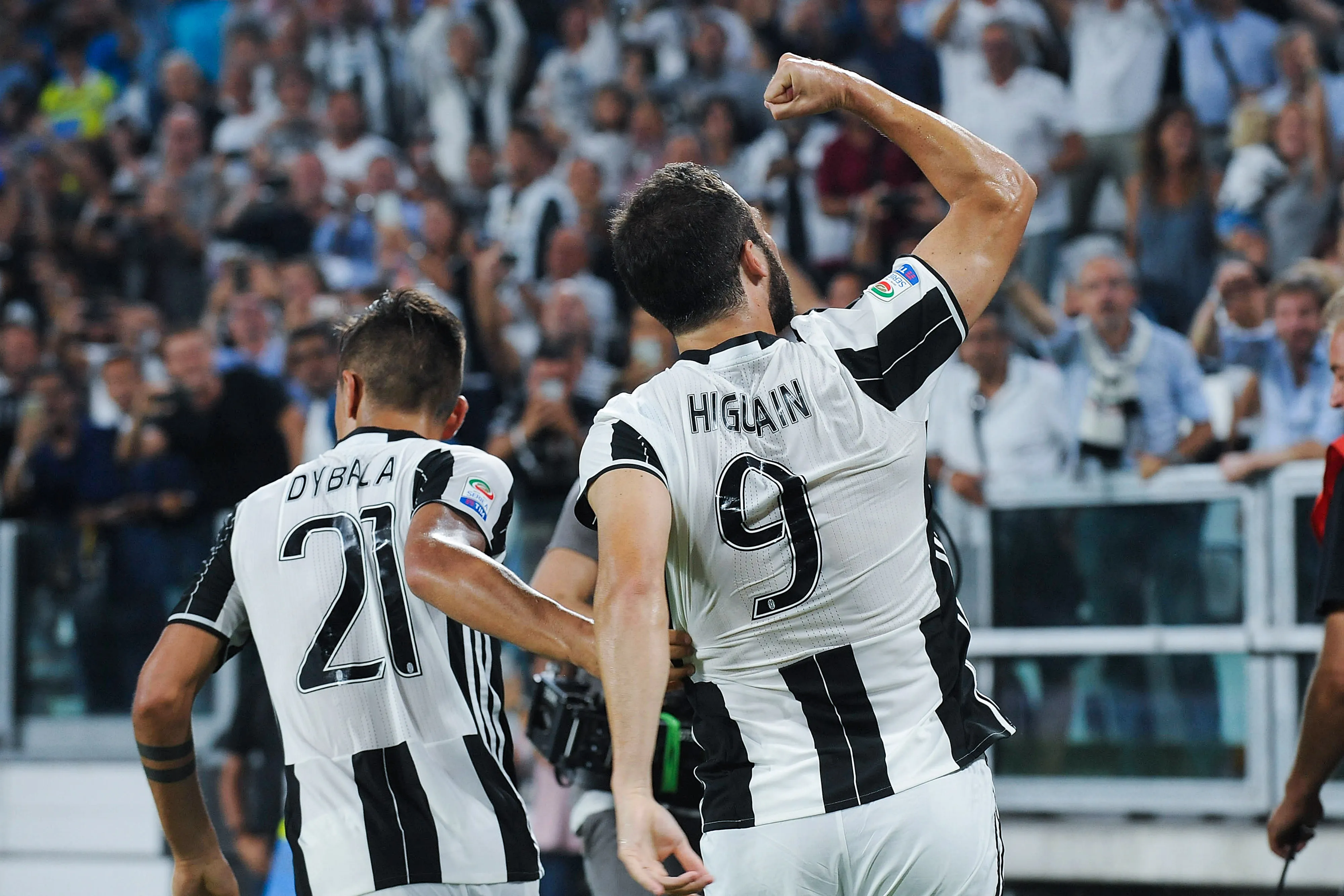 Higuaín-Dybala, la vie de couple à Turin