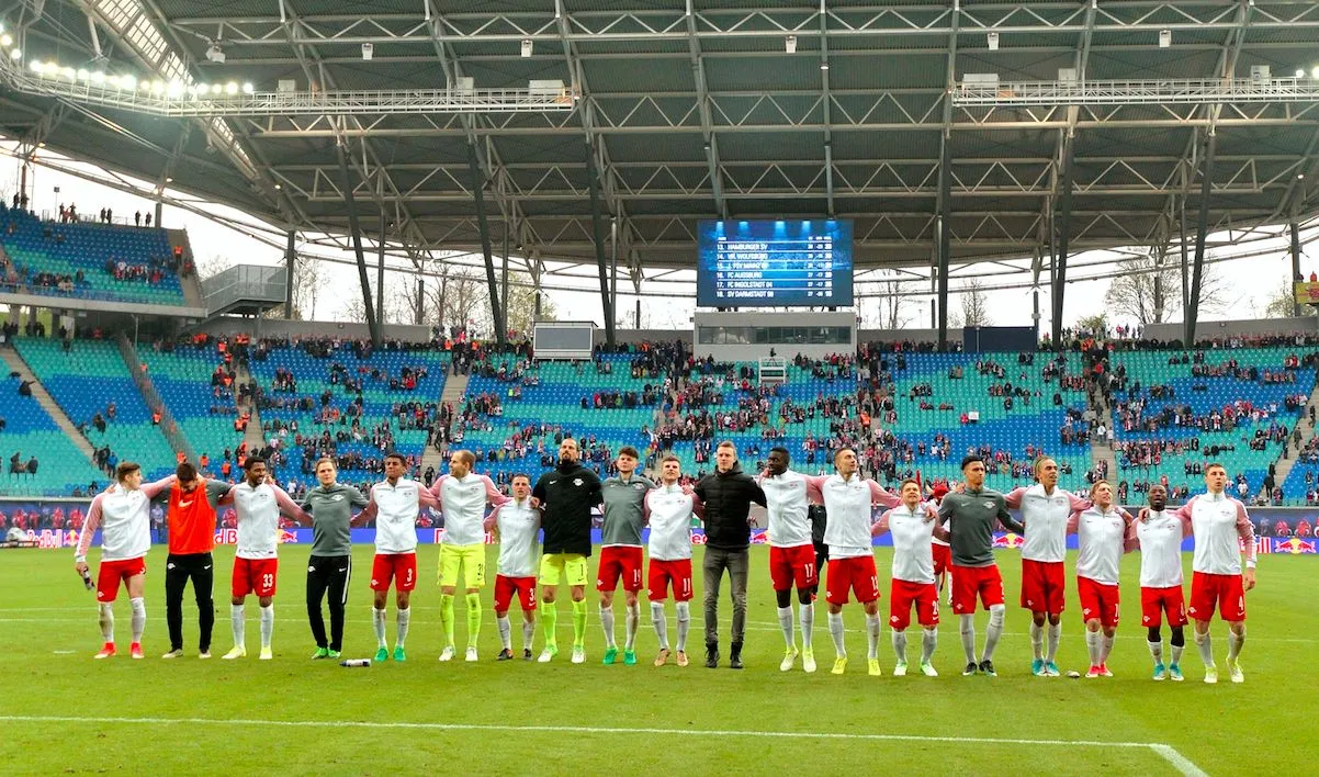 Un supporter du RB Leipzig décède en plein match