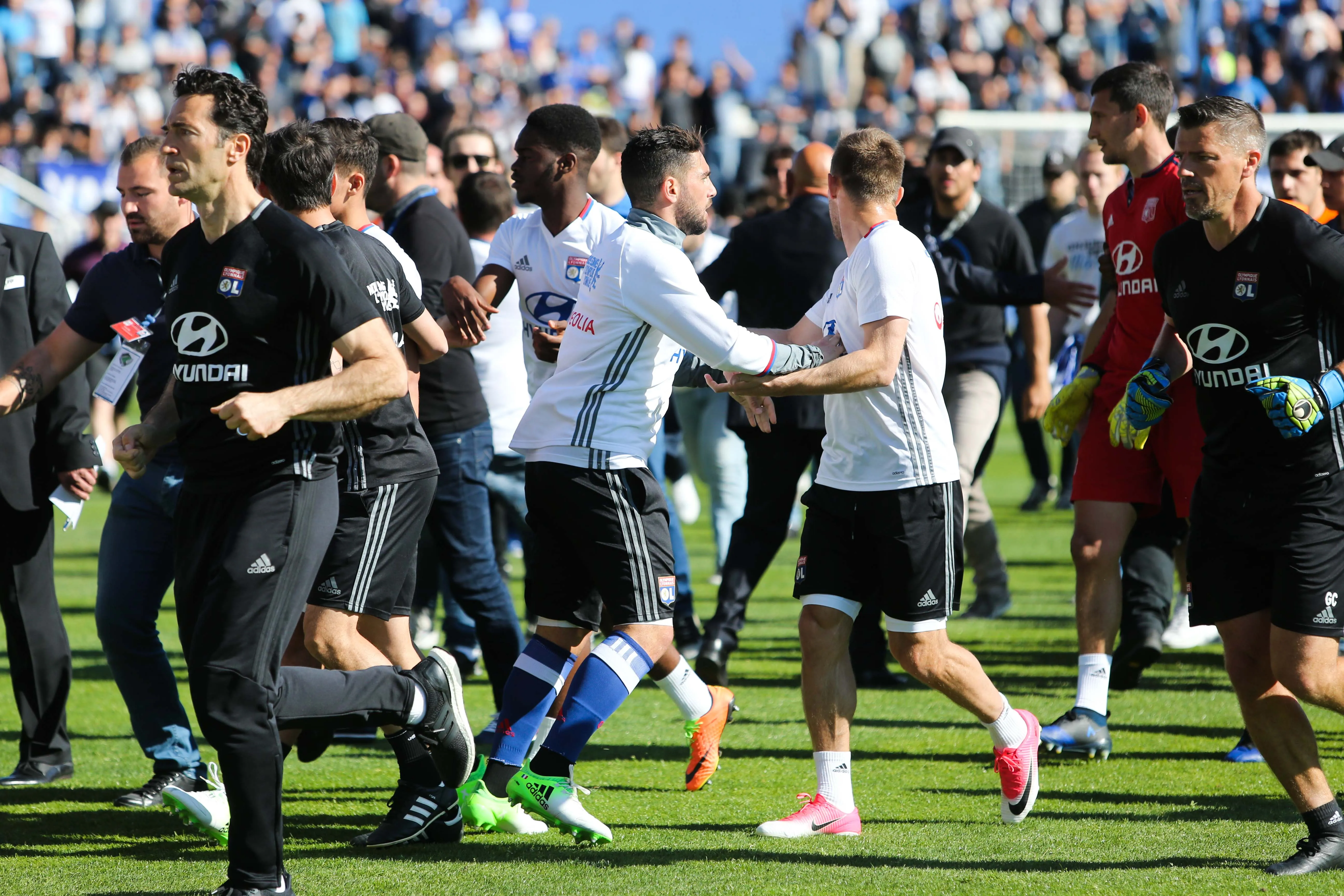 Le départ chaotique des Lyonnais de Furiani